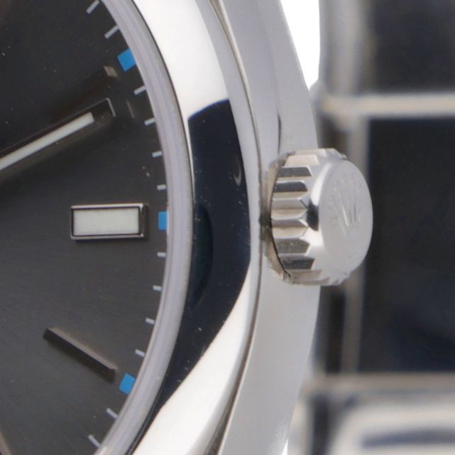 Rolex Oyster Perpetual 114300 Image 3